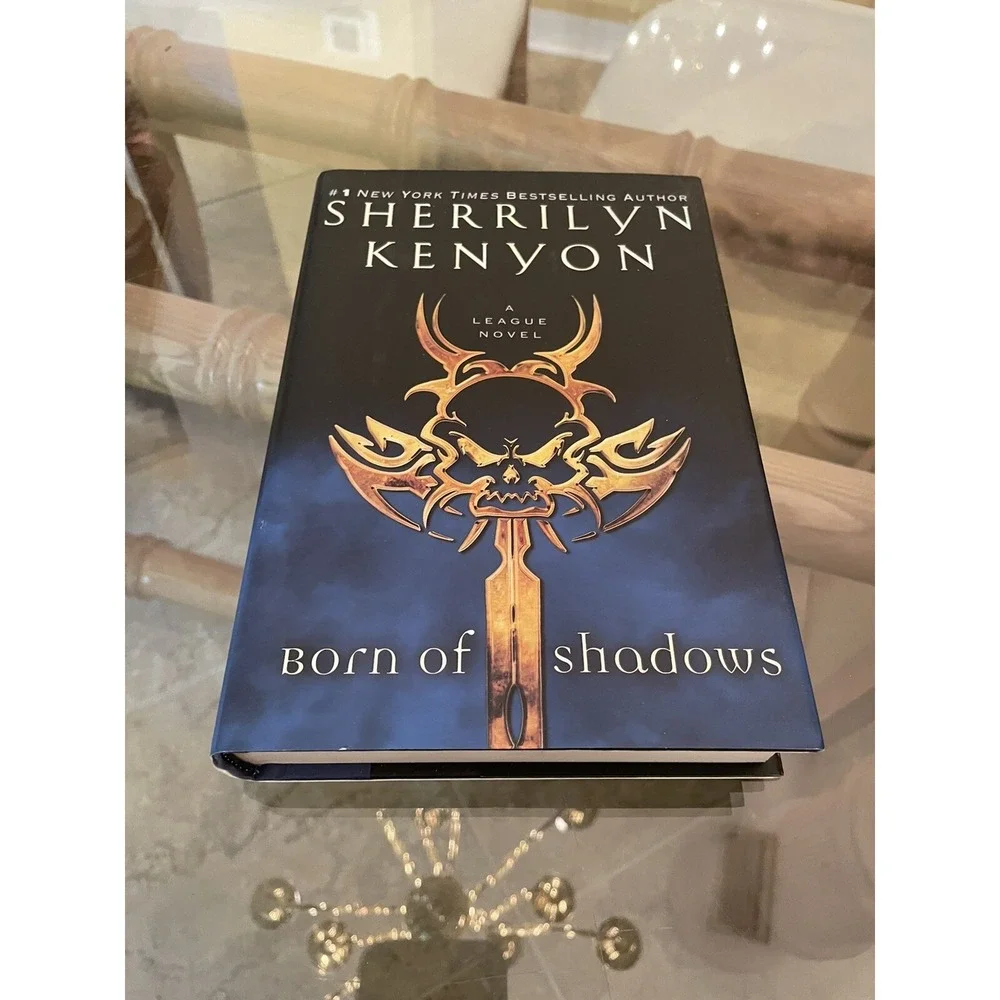 Born of Shadows by Sherrilyn Kenyon (2011,‎ Hardcover)